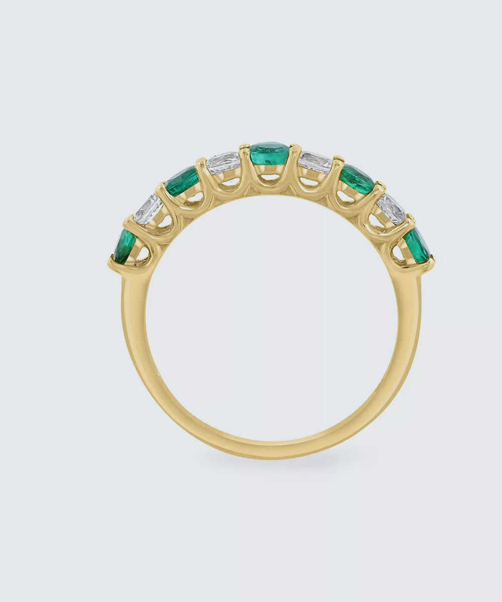 Genuine Emerald And Diamond Ring