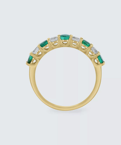 Genuine Emerald And Diamond Ring