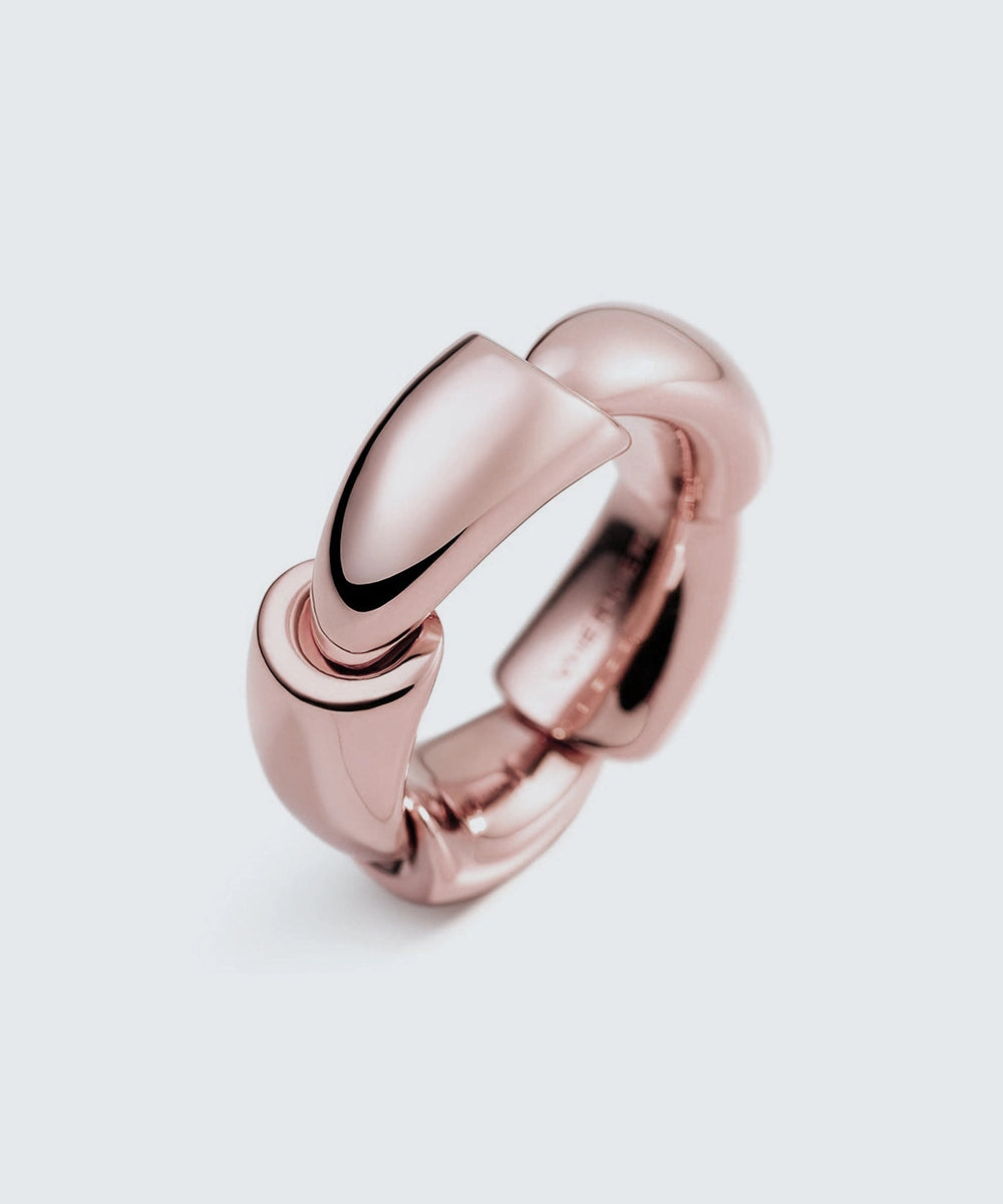 Elegance Gold Ring For Everyday Luxury